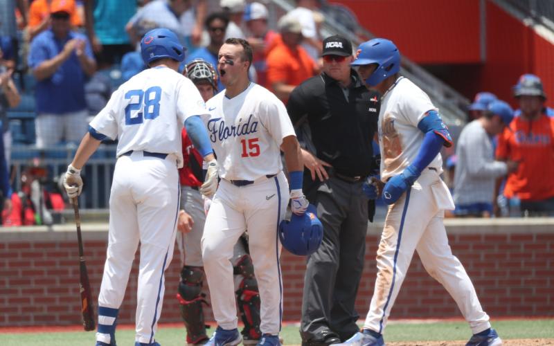 Florida advances to super regional for first time since 2018